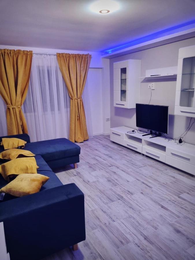 Luxurious Apartment With 3 Rooms And 2 Bathrooms In Corabia Экстерьер фото