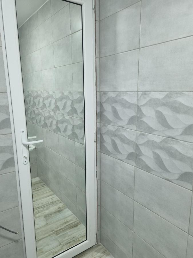 Luxurious Apartment With 3 Rooms And 2 Bathrooms In Corabia Экстерьер фото